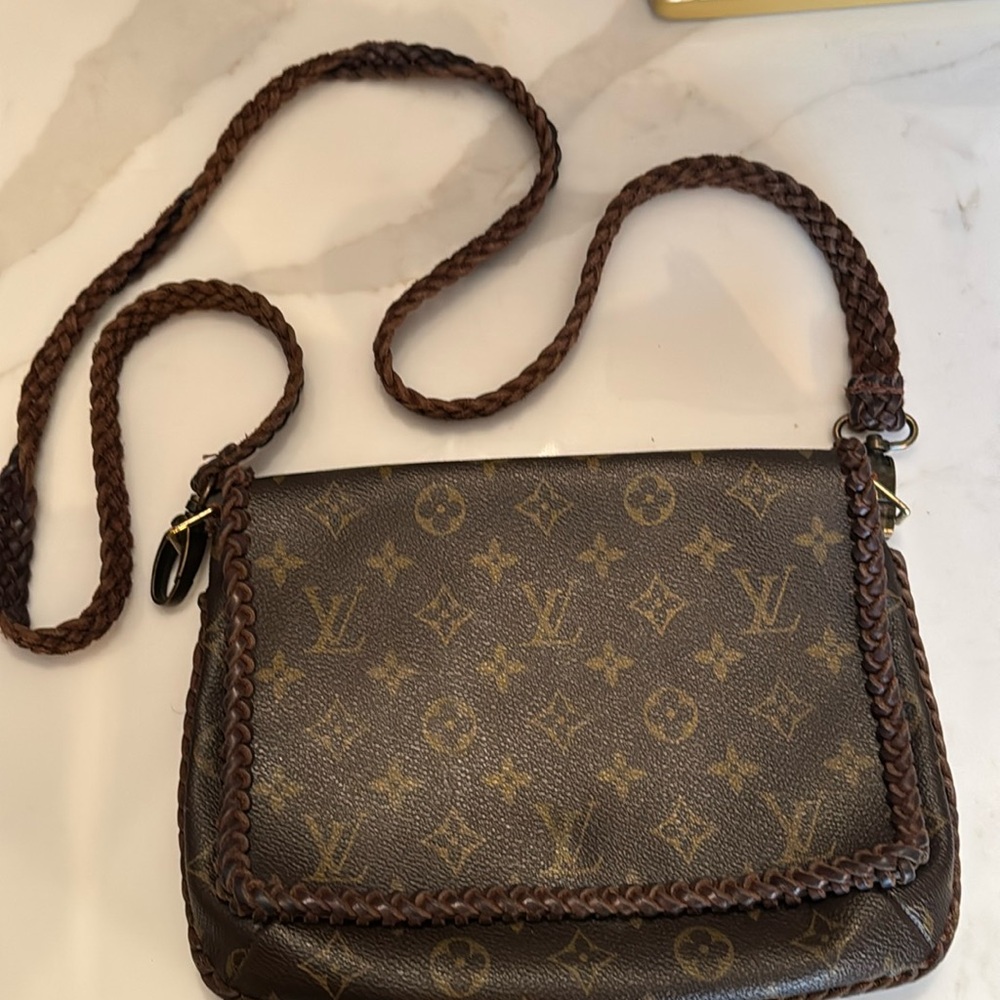 Louis Vuitton Monogram Crossbody Bag Vintage Boho
